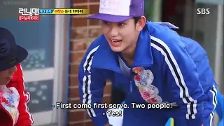 [RUNNING MAN] Kim Soo Hyun Catching Chickens