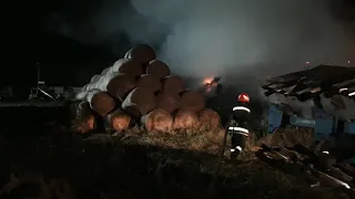 рятувальники ліквідували пожежу соломи