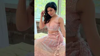 Tulsi Kumar in pink dress ❤️😘