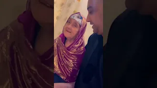 الشيخ مراد قصرة مع جداته