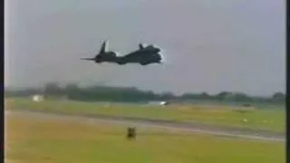 Lockheed SR-71 Blackbird Must See Clips