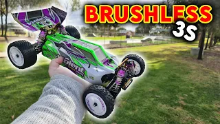 ITS VIOLENT! - NEW! Wltoys 104002 Brushless RC CAR Review!