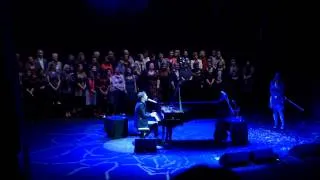 Rufus Wainwright and Hallelujah with the Pledger Choir @Drury Lane