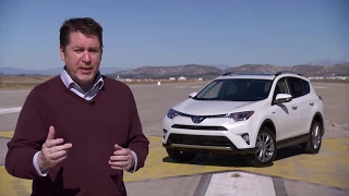 2016 Toyota RAV4 | First Drive Review | Autotrader
