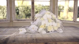 Classic Wedding Bouquet | Flower Factor How To | Powered by Ichtus Flowers