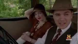 Bonnie & Clyde -- Bonnie Kills a Police Officer in Cold Blood
