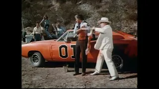 The Dukes of Hazzard - Funny scene, Rosco and Boss paint the General Lee