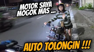 Sedang Rawan Klitih , Cewek Dorong motor sendirian langsung kita tolong