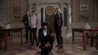 Once Upon A Time 2x01 "Broken" Emma, Regina, David and Mary Margaret prepare to fight the Wraith