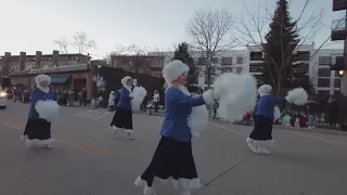 Waukesha holds annual Christmas parade, one year after fatal parade attack