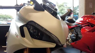 Conocí la PRIMERA Ducati SUPERSPORT 950s 2021de COLOMBIA.