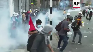 Clashes in Peru anti-government protest