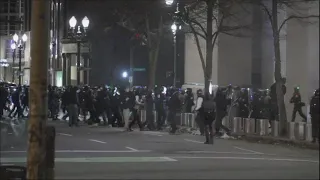 Crowd becomes destructive outside federal courthouse in downtown Portland