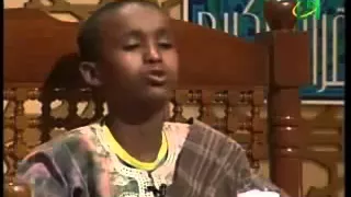 Ребенок плачет читая Коран