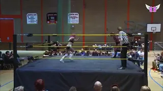 Xia Brookside- Corner Knee Strike on Eliza Alexander