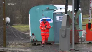 In Walldürn wird die Bahnschranke noch von Hand betrieben