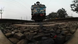 Train 360 degree video