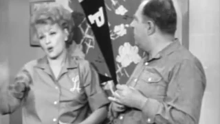 1966– The Lucy Show – Lucy and Viv Put in a Shower