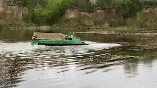 ГАЗ-71 плавает в карьере