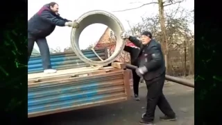 Неудачные приколы, грузчики жгут по полной😂💪💪👍👏✌️