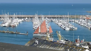 ViGILANCE of Brixham departing under sail  (2016)