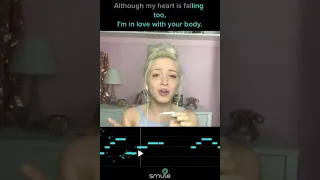 essa menina canta muito bem