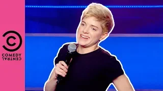 Mae Martin’s ‘Girlfriend’ Took Everything From Her | Comedy Central At The Comedy Store