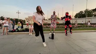 DANCING ON THE CITY STREETS! SHUFFLE DANCE TUZELITY AND PREDATOR 😱💥 #shuffledance #viral #trending