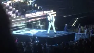 Olly Murs - o2 Arena - Troublemaker - 30/3/13