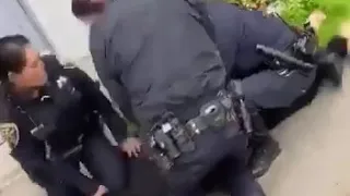 Весь мир облетели кадры с полицейским, задушившим коленом Джорджа Флойда. Это послужило спусковым