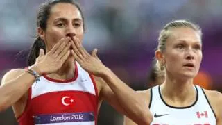 Asli Cakir Alptekin wins womens 1500m