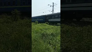 ВЛ-10-1488 с пассажирским поездом Киев-Чоп