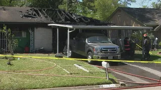 Woman dies in house fire in NE Houston