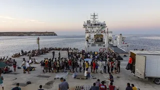 Lampedusa under pressure after record number of migrants land over weekend