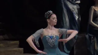 Ekaterina Krysanova in ballet Raymonde