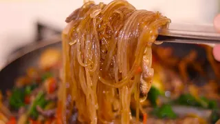 [5min] One Pan Sweet Potato Noodles, Japchae (Quick version)