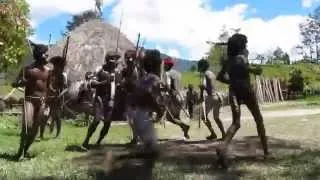 "Военные сборы папуасов", Новая Гвинея, январь 2014