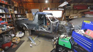 VW Rabbit pickup (caddy) Project part 1.. Welding in new panels!