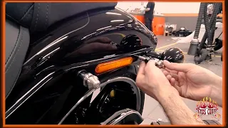 Detachable saddlebags installation on 2018/2022 Breakout® & Fat Boy® with detachable sissybar