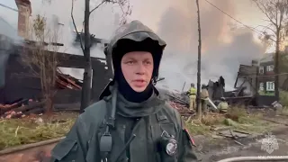 Пожарные отстояли от огня жилой квартал в Соломбале (г.Архангельск)