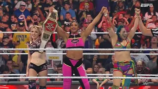 Bianca, Asuka & Alexa Bliss mandan mensaje a Bayley, Iyo Sky & Dakota - WWE Raw Español: 29/08/022