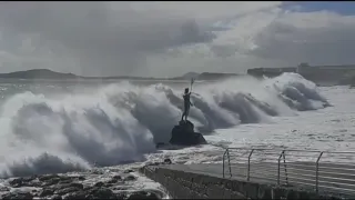 Precioso vídeo del Neptuno (Poseidón) en la Playa de Melenara en Telde. Gran Canaria