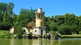 Versailles: Marie-Antoinette's Estate & Trianon Palaces