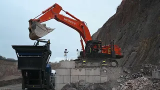 Hitachi 690 and Lippmann J1300 crusher