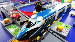 Plarail Thomas the Tank Engine and friends ☆ JR train, railroad crossing, station course