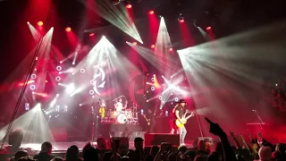 Halestorm - I Miss the Misery (Live)