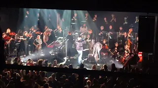 Thomas Azier - Slow revolution - Live in de Oosterpoort