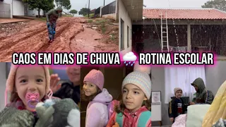 A LUTA PRA IR A ESCOLA EM DIA DE CHUVA COM 4 FILHOS 🤯 ROTINA COMEÇA AS 05:30 DA MANHÃ 😓