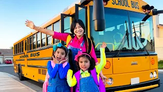 Jannie and Ellie Teach School Bus Rules with Friends | Wheels on the Bus