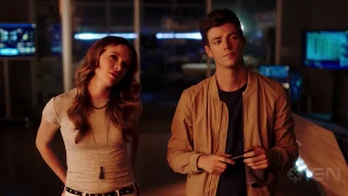 The Flash Season 4 Deleted Scene: Elongated Journey Into Night